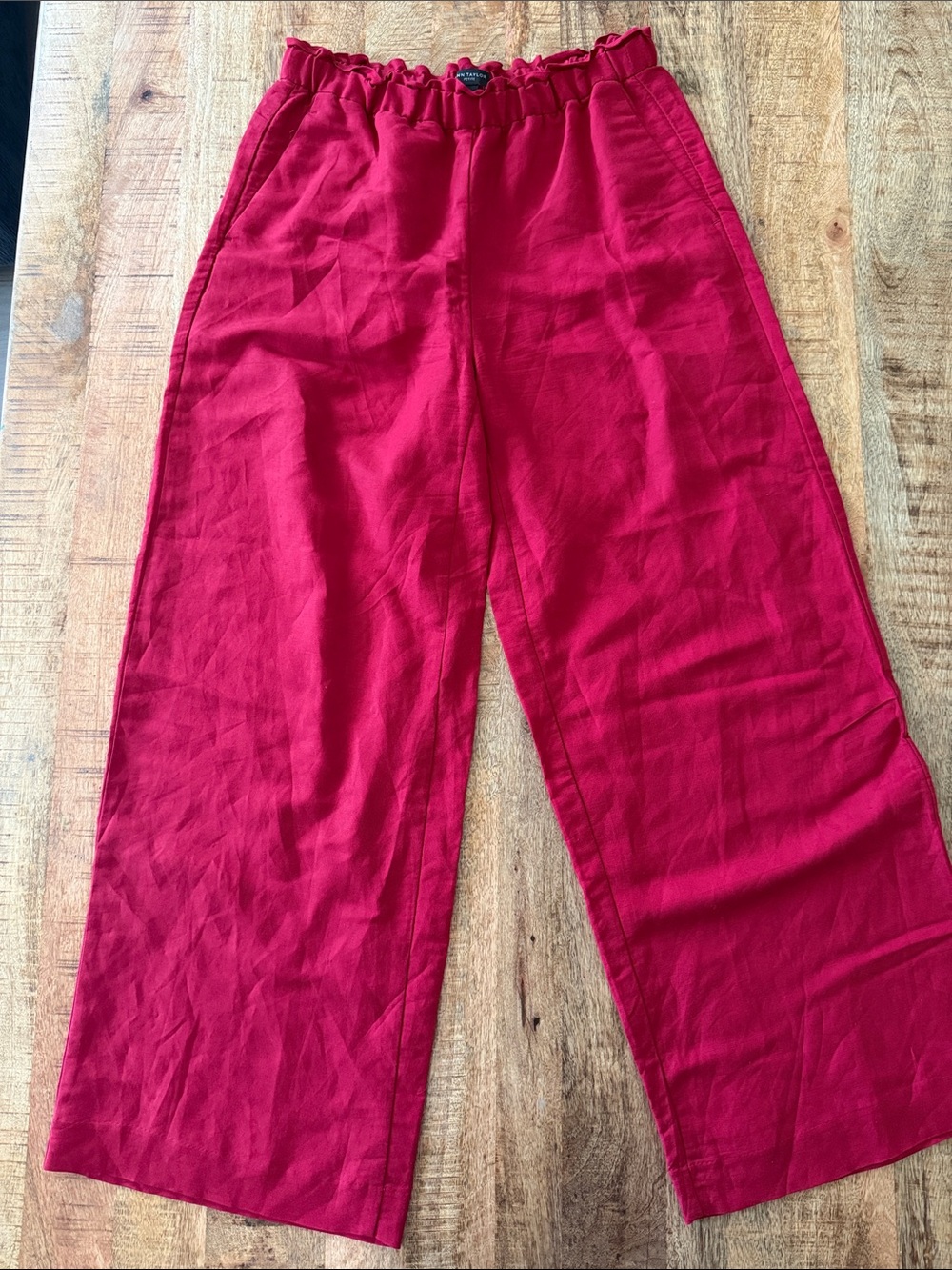 Ann Taylor Petite Women’s Crimson Wide-Leg Pants